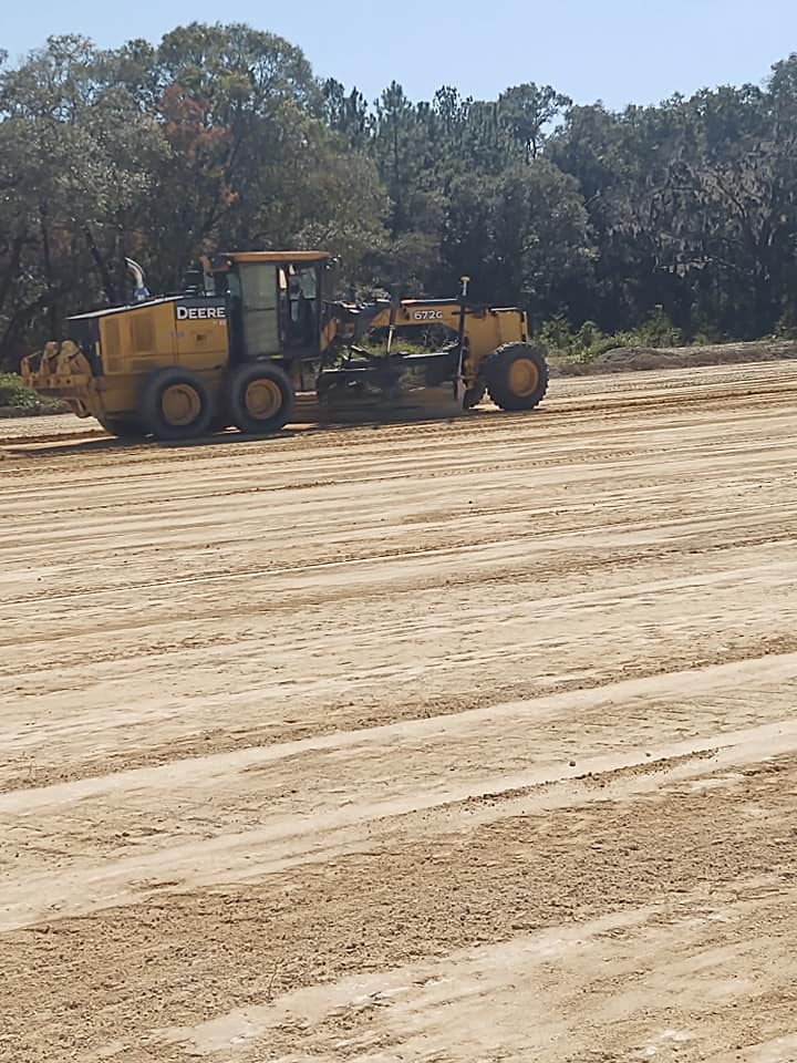 John Deere 672GP